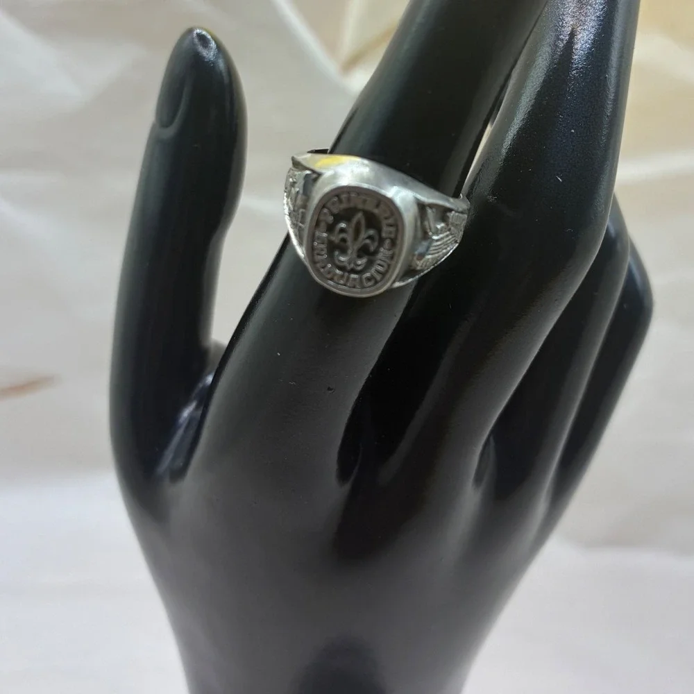 Vintage Primera Graduacion Fleur De Lis Signet Ring Silver Tone Size 8.5 Eagle